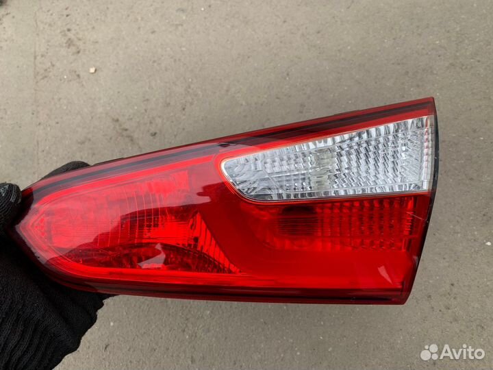 Фонарь задний внутренний правый Cerato 3