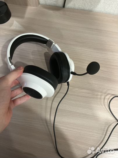 Наушники Edifier G2II белые