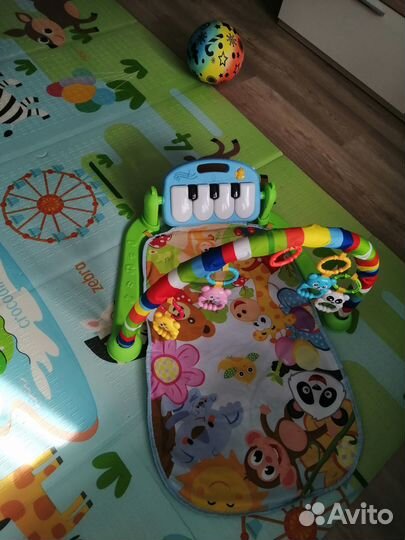 Детский игровой коврик с пианино