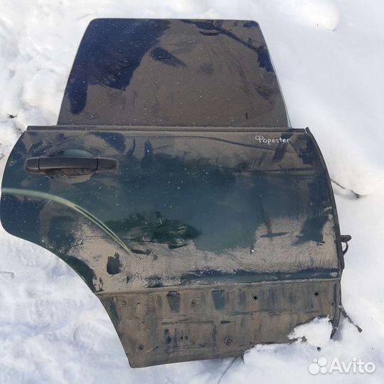 Стекло двери Subaru Forester