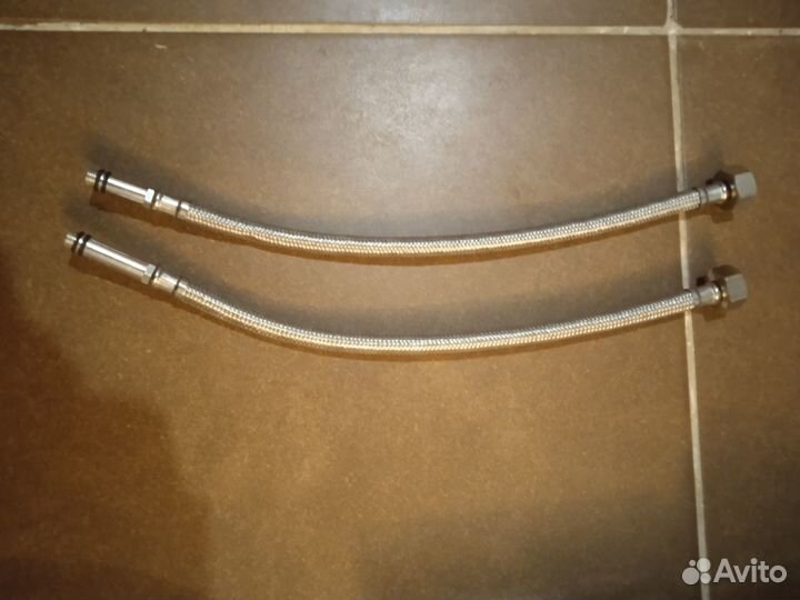 Гибкий шланг 1/2 дюйма (гайка-штуцер)