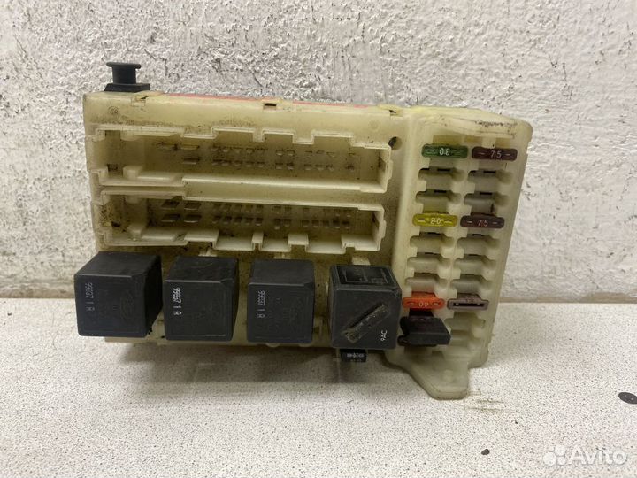 Блок предохранителей Форд