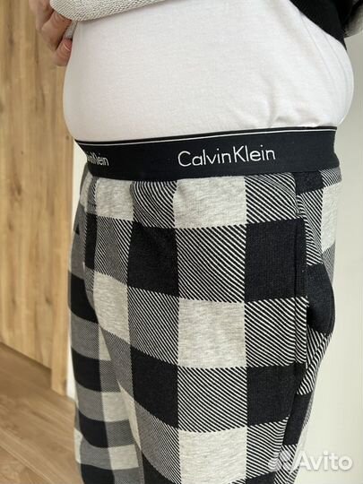 Мужской Костюм Calvin Klein M