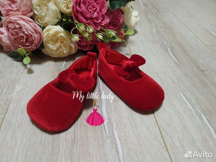 Комплект бархатные красные пинетки и повязка новые