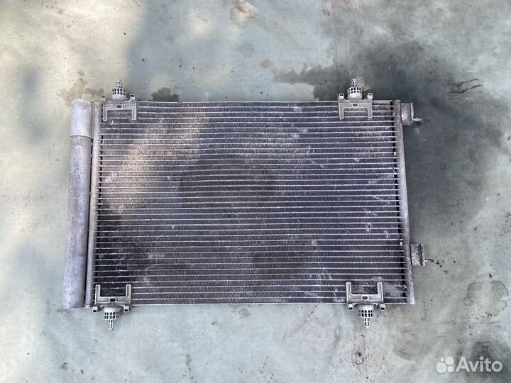 Радиатор кондиционера Citroen C4, Peugeot 307