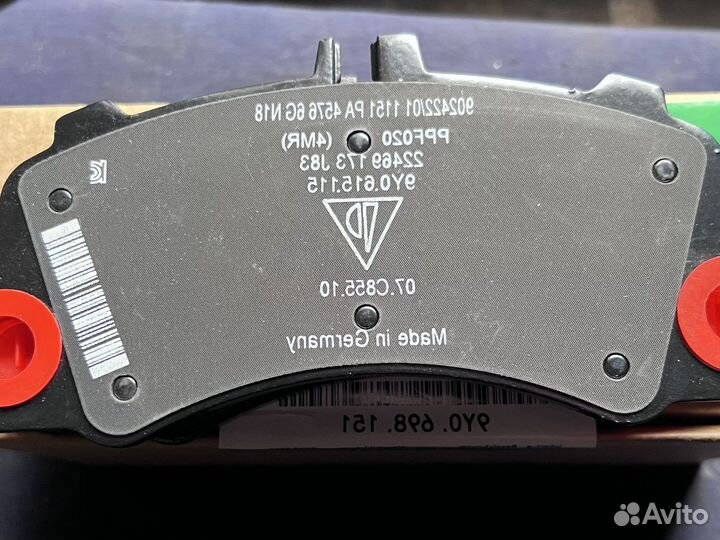 Передние колодки Порше Кайен