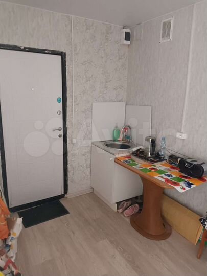 Комната 17 м² в > 9-к., 2/9 эт.