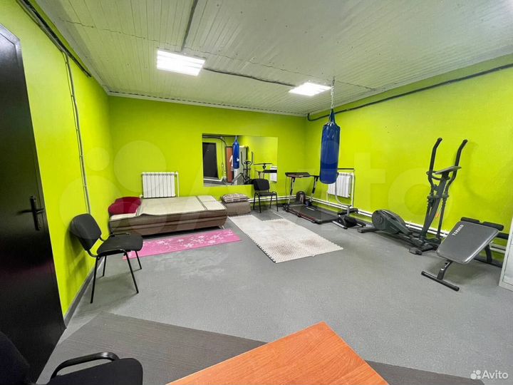 Дом 214 м² на участке 8,4 сот.