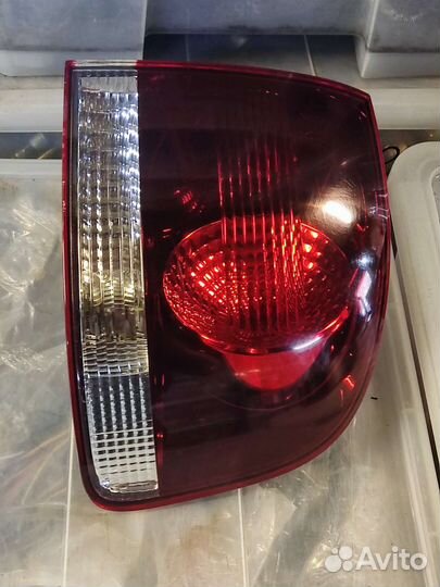 Фонарь задний на крыло правый VW Туарег GP