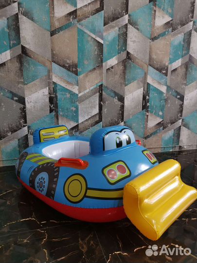 Надувной круг для плавания с трусиками