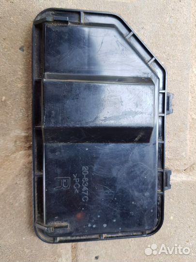 Крышка правой фары Форд Фокус 1