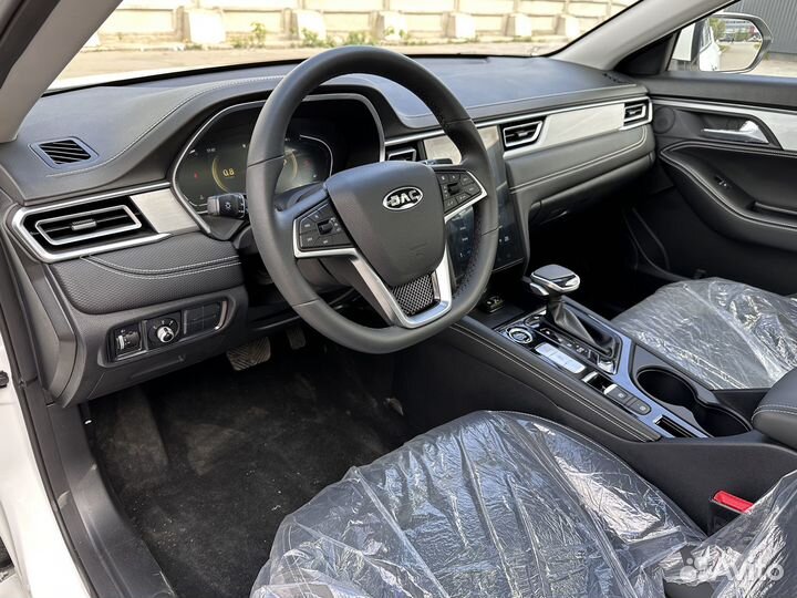 JAC J7 1.5 CVT, 2023, 2 587 км