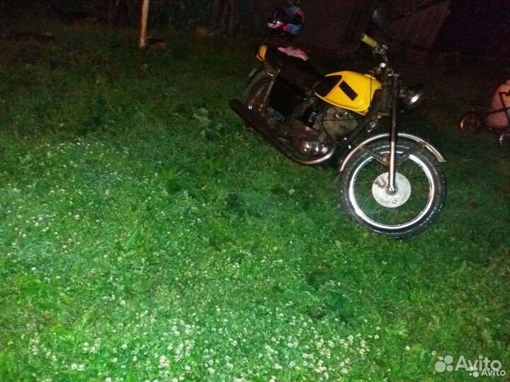 Продам мотоцикл иж планета 5