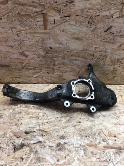 Кулак поворотный Bmw X5 E70 M57D30 2009