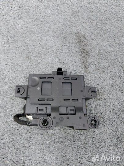 Блок управления парктроником Volkswagen Touareg 7L