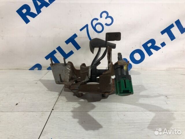 Педаль тормоза ат peugeot 3008 1.6 ат