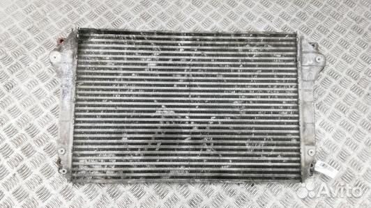 Радиатор интеркуллера toyota avensis T25 (72P07KC0