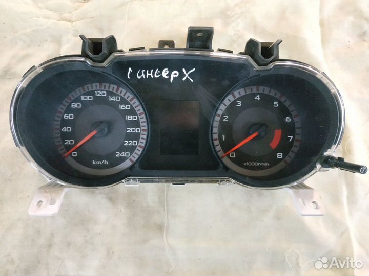 Щиток приборов Лансер 10