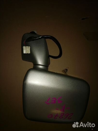 Зеркало Toyota Harrier правое