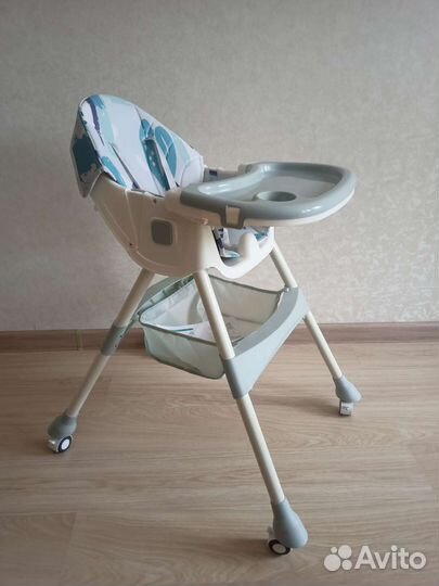 Стульчик для кормления Luxmom Q2