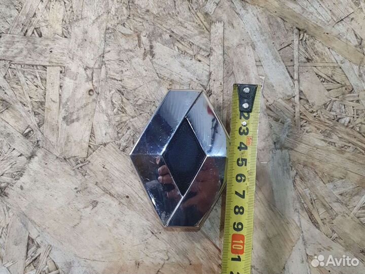 Эмблема на капот рено клио 2 симбол