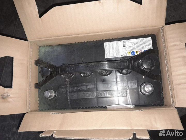 Аккумулятор правый Toyota Land Cruiser 200