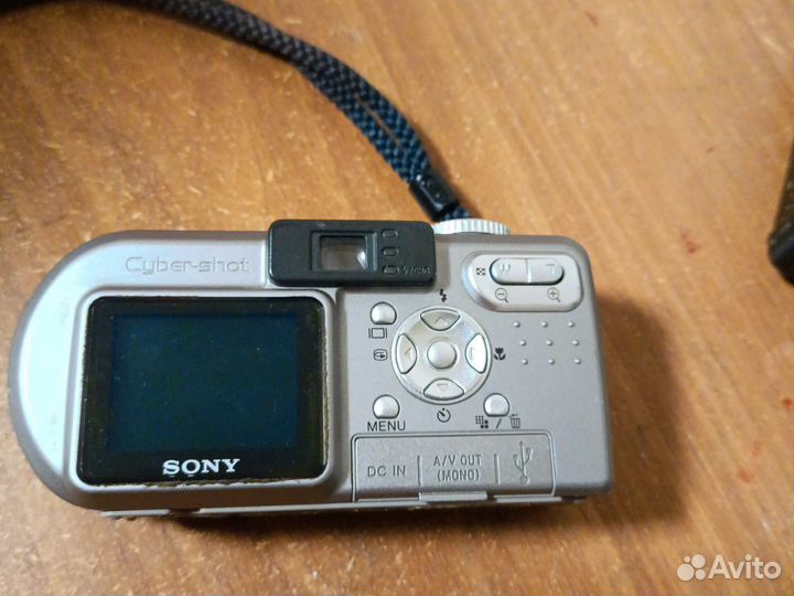 Фотоаппарат sony DSC-P10