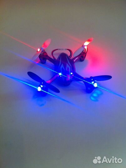 Квадрокоптер Hubsan X4 с камерой