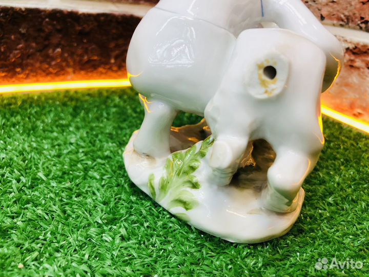 Z.12768 Статуэтка лфз мальчик с собакой