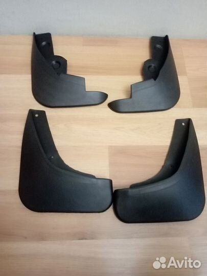 Брызговики универсальные