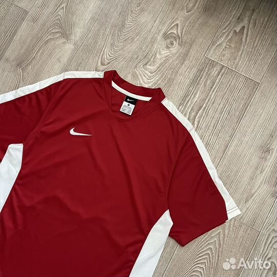 Футболка Nike