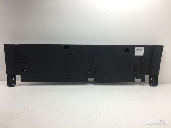 Накладка багажника Audi A6 4F2 BDW 2007