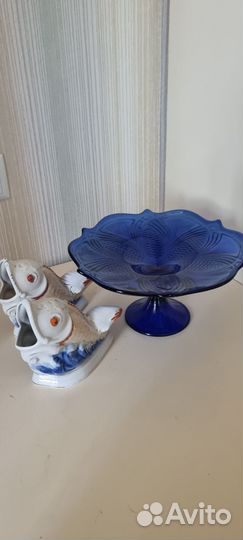 Ваза для фруктов на ножке цветное стекло СССР