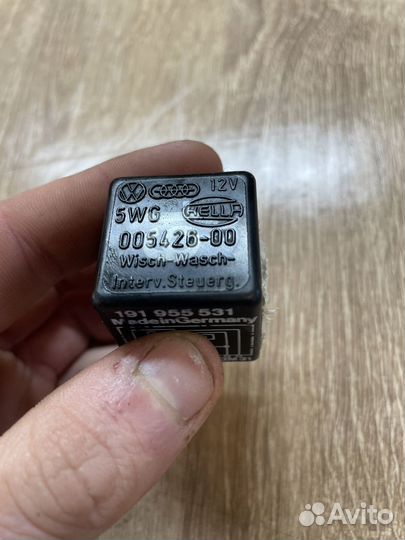 Реле стеклоочистителя VW Golf 2 Passat B3 B4