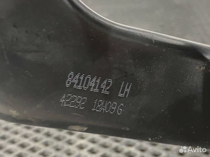 Петля подножки Volvo FH4 84104142