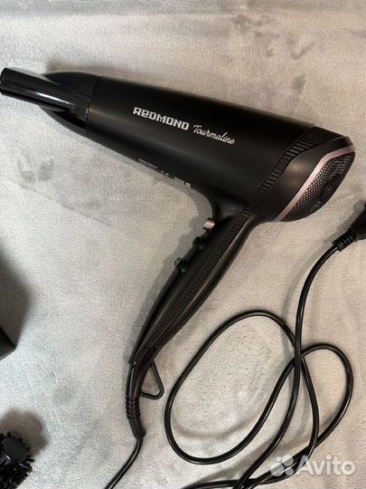 Фен для волос Redmond