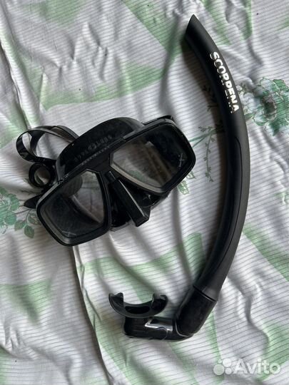 Маска для подводного плавания с трубкой