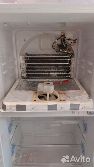 Холодильник Samsung