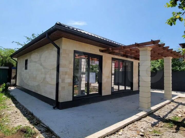 Дом 107 м² на участке 5 сот.