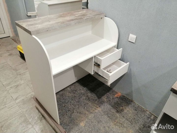 Стол для флориста, прилавок