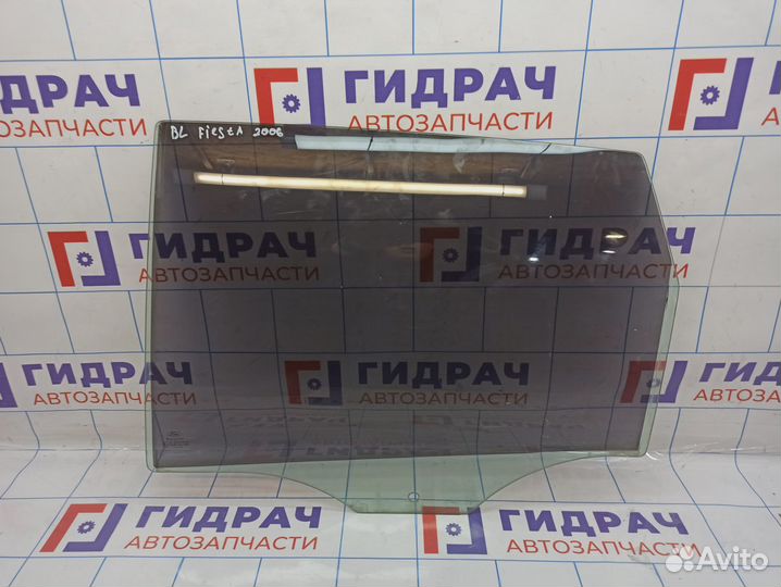 Стекло двери задней левой Ford Fiesta (Mk VI) 1207