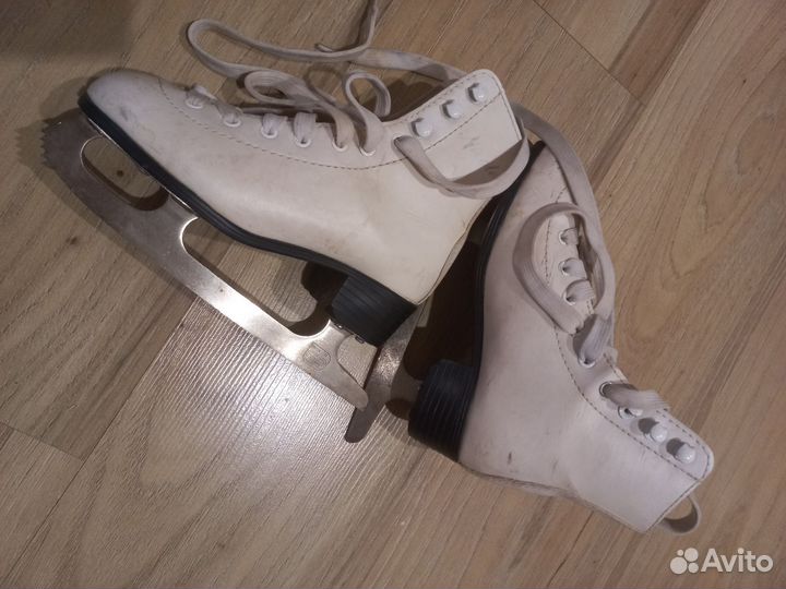 Коньки фигурные детские