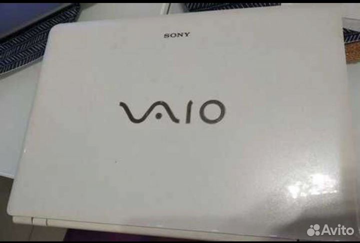 Sony vaio pcg-61111L