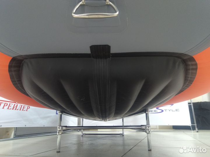 Надувная лодка Gladiator E350S