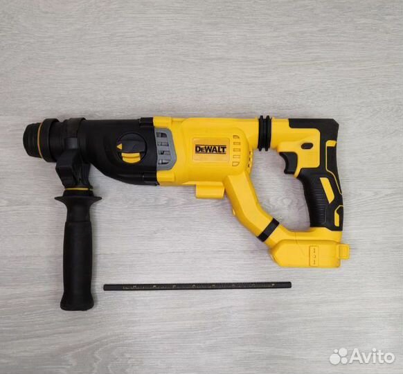 Перфоратор Dewalt DCH263