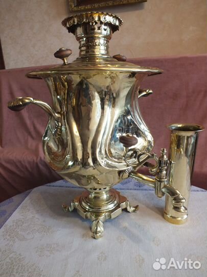 Самовар ваза манерный