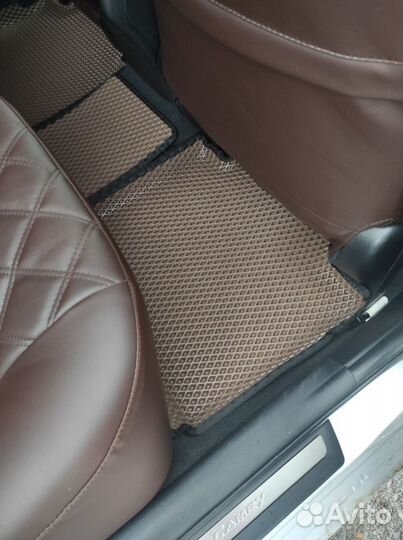 Коврики EVA на Toyota RAV4