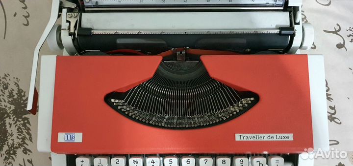 Печатная машинка Unis Traveller de Luxe