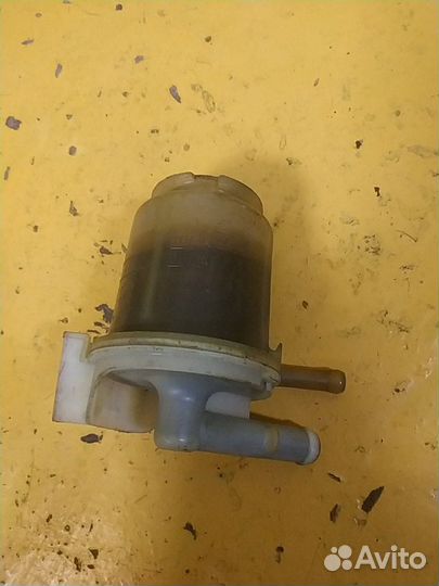 Бачок Гур Тойота toyota