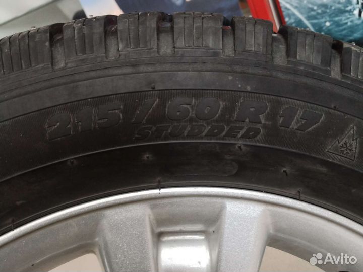 Michelin Latitude X-Ice North 215/60 R17 96T